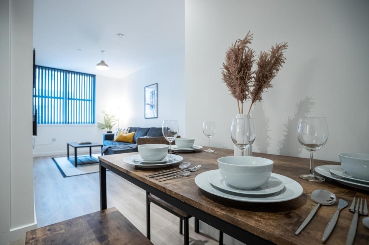 Luxe Apartments - Heart Of Peterborough - Free Parking-Gym-Cinema Zewnętrze zdjęcie